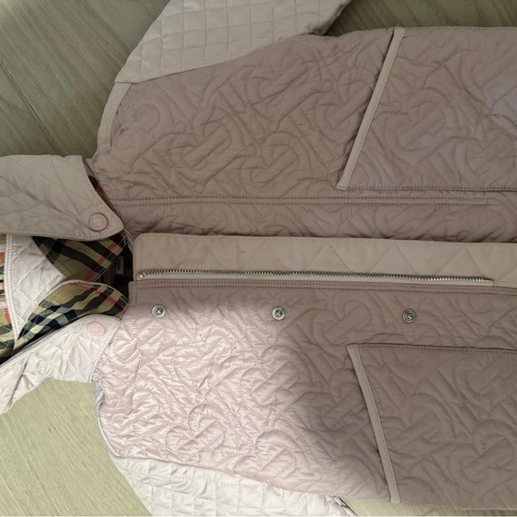 Burberry Pink Quilted Kids Raincoat - Picture 4 of 8